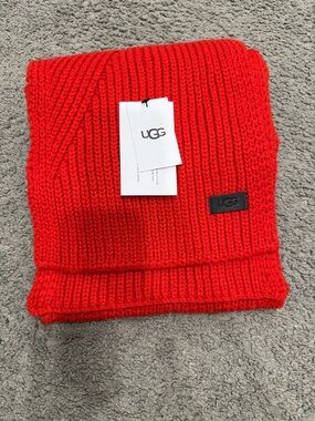 UGG Samba Red Scarf